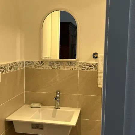 Mini Loft Orchidea-stazione Migliarina Apartmán