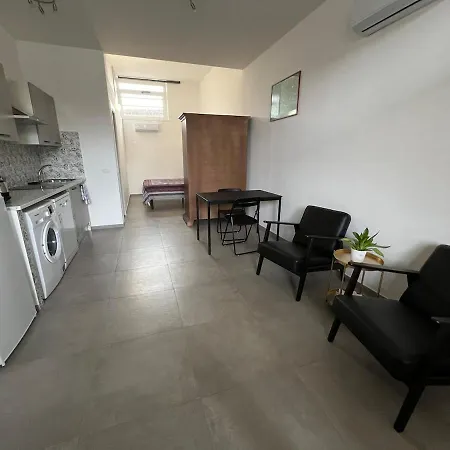 Mini Loft Orchidea-stazione Migliarina 아파트