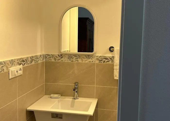 Mini Loft Orchidea-stazione Migliarina Apartment